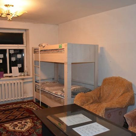 Happy Hostel In Kochkor Ngoại thất bức ảnh