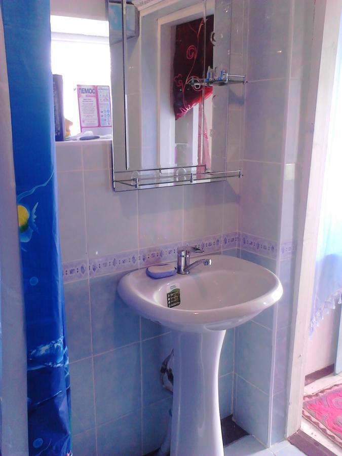 Happy Hostel In Kochkor Ngoại thất bức ảnh